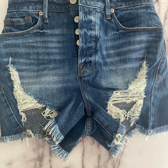 Good American BombShell shorts - Picture 3 of 6